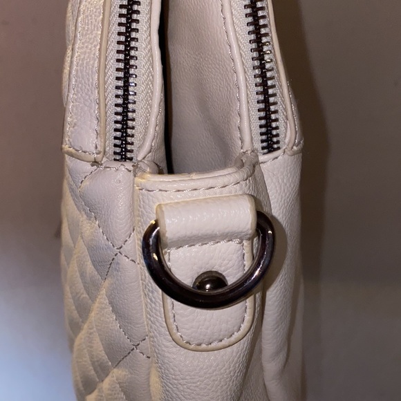 Steve Madden large quilted puff purse - Picture 14 of 15